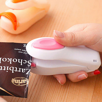 Mini portable heat sealing machine